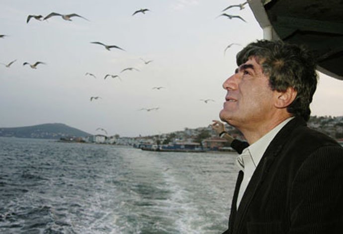 «Գոյներու կոյր» անձէ մը գունաւոր հարցումներ