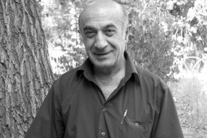 Զենքով ու գրչով