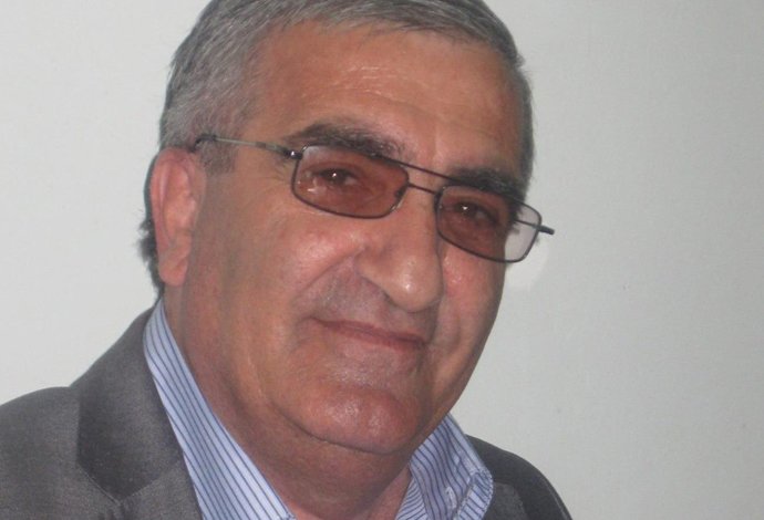 Քեզ սիրելու համար ես քիչ էի