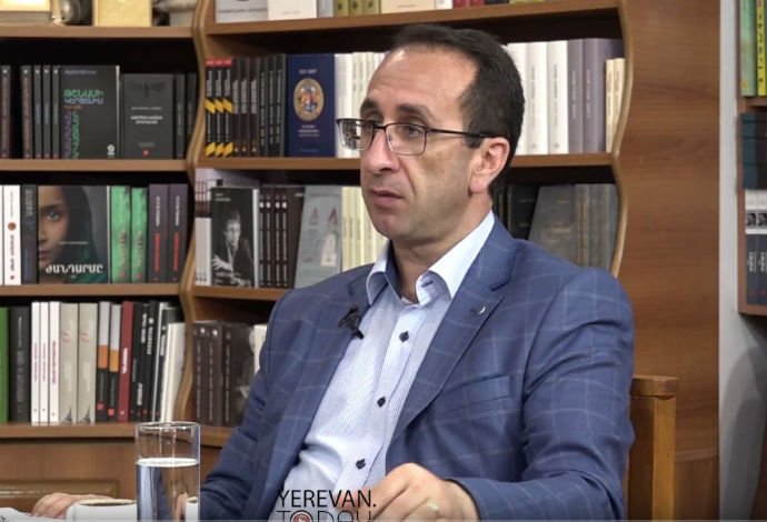 Բարձր գրականություն Արքմենիկ Նիկողոսյանի հետ | Ժան Պոլ Սարտր