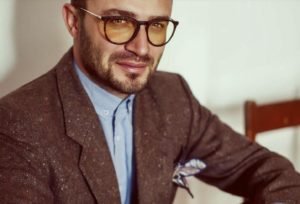 Նիհաթ Օզդալ | Կոճակներ