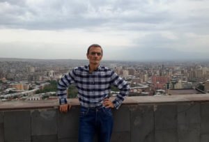 Հովիկ Մխիթարյան | Երբ աշխարհը մանուկ էր