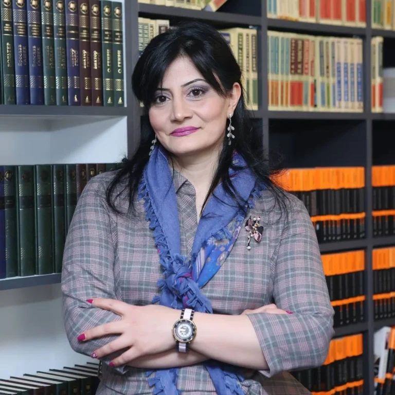 Խմբագրական