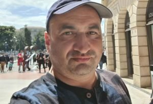 Բաբելոնի աշտարակ  ըստ Մարդամեկի