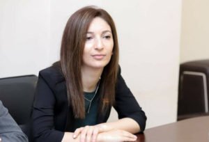 Գրողի կերպարն ու գրկանության հարցերը Լևոն Խեչոյանի «Սև գիրք, ծանր բզեզ»  վեպում