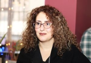 Սոնա Համբարձումյան | Դողացող պատեր