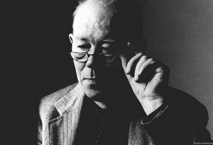 Ուվե Յոհնսոն | Սահմանանցում